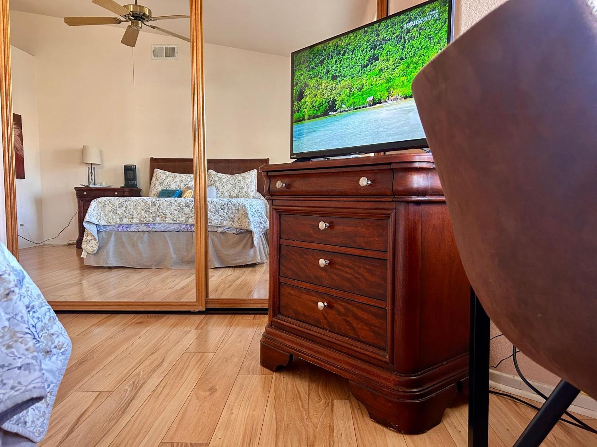 Golden Saddle Suite With Tv And Private Bathroom Гемет Екстер'єр фото